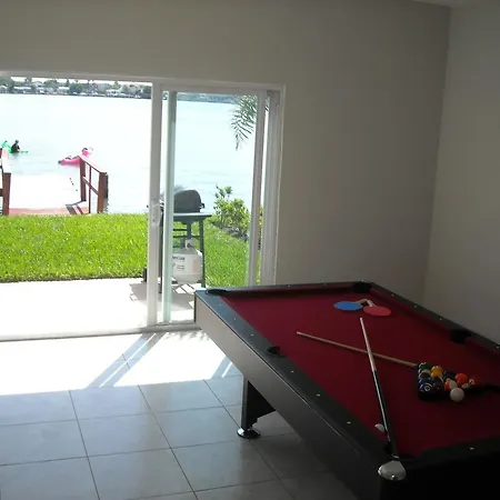 Mediterranean Three Story Beach Townhouse St. Pete Beach Exterior photo